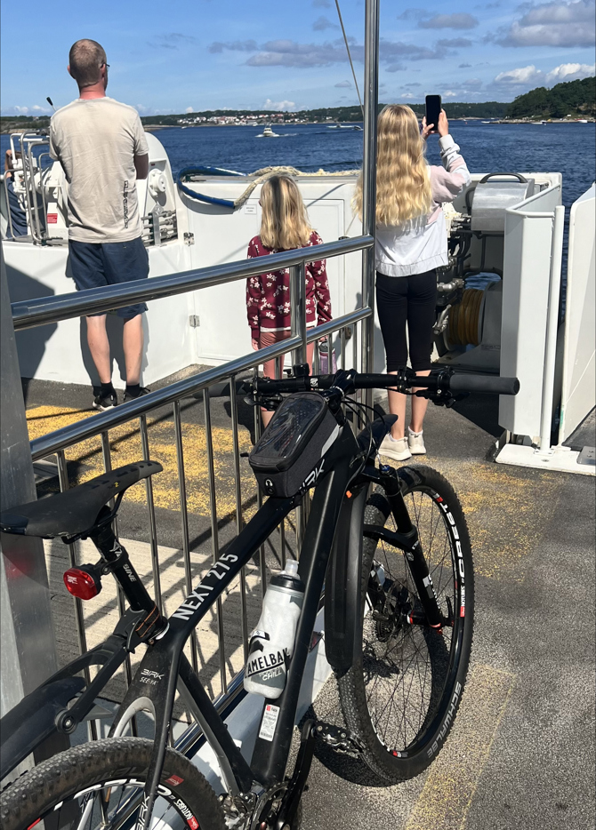 Herfoel Ferjetur Med Sykkel